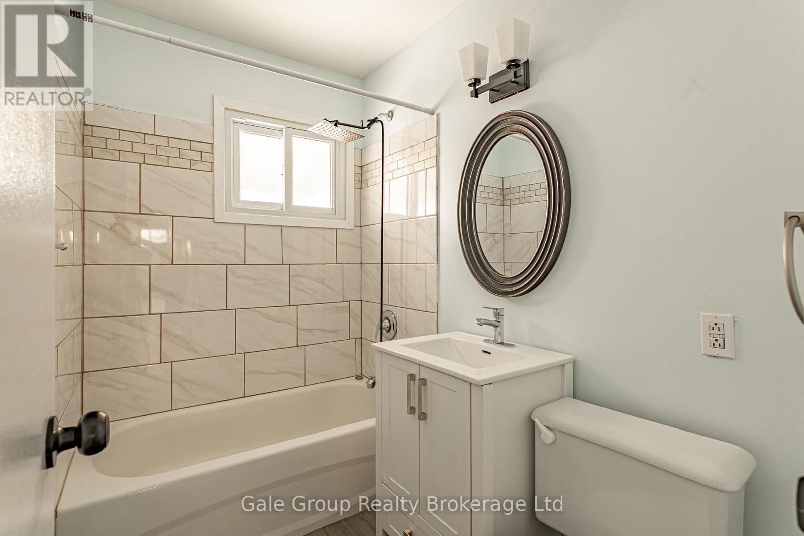 32A GLENDALE DRIVE - 14