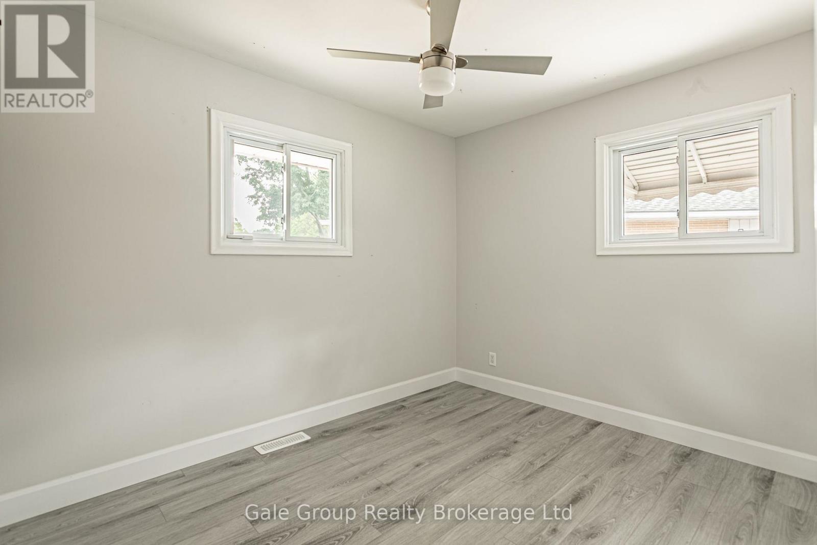32A GLENDALE DRIVE - 15