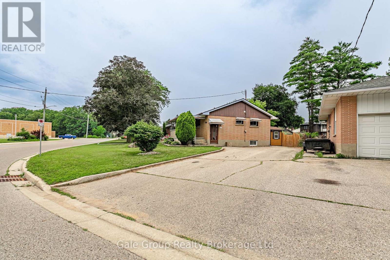 32A GLENDALE DRIVE - 4