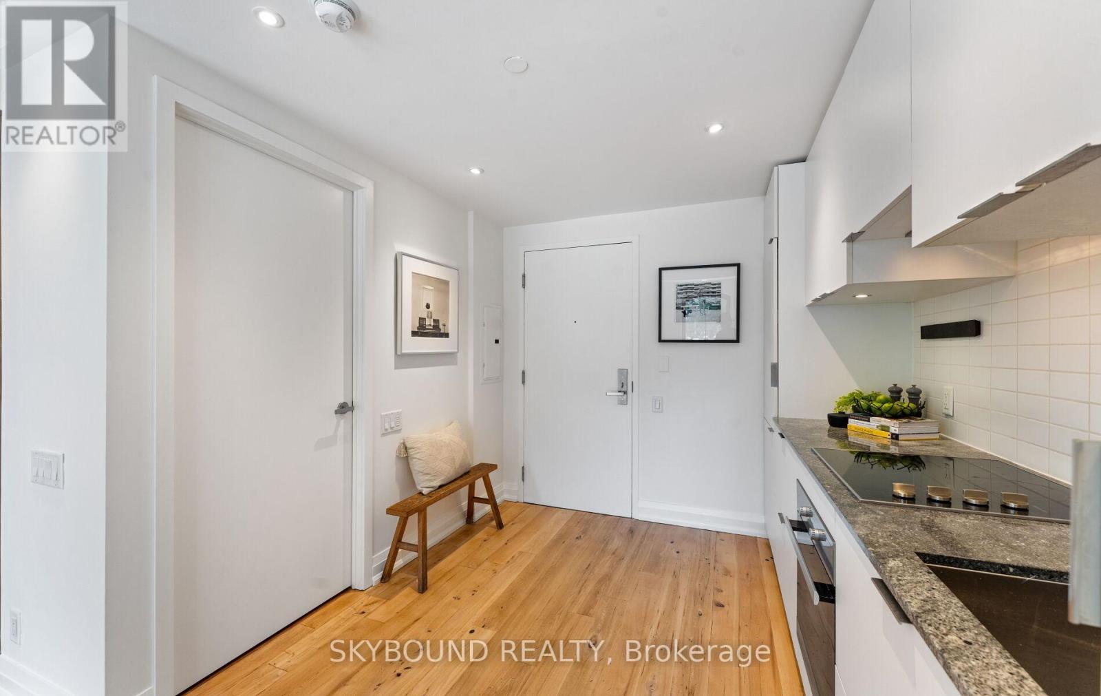 #223 5 ST. JOSEPH STREET E - 11