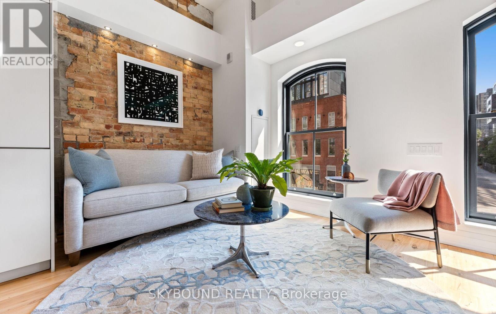#223 5 ST. JOSEPH STREET E - 15