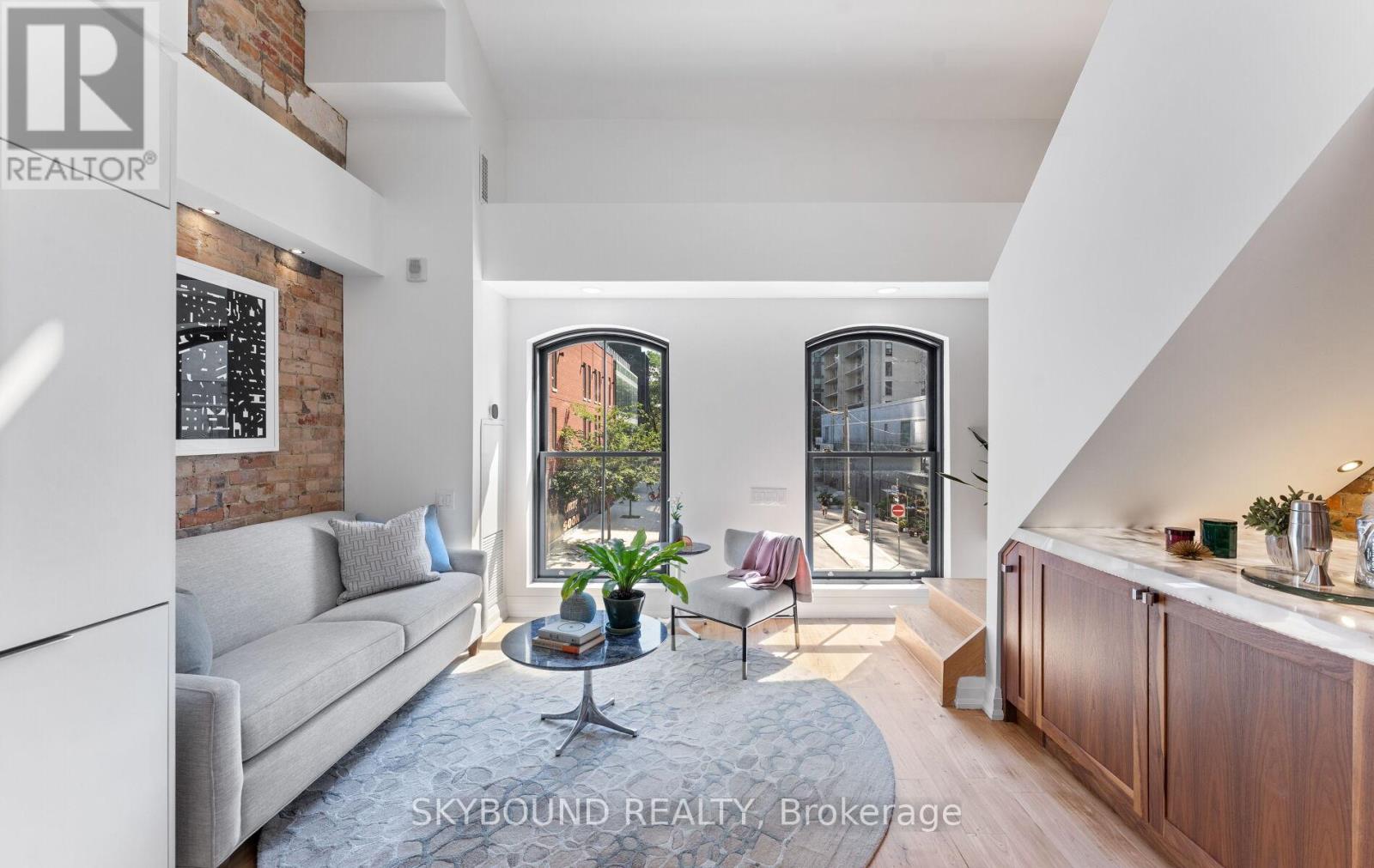 #223 5 ST. JOSEPH STREET E - 6