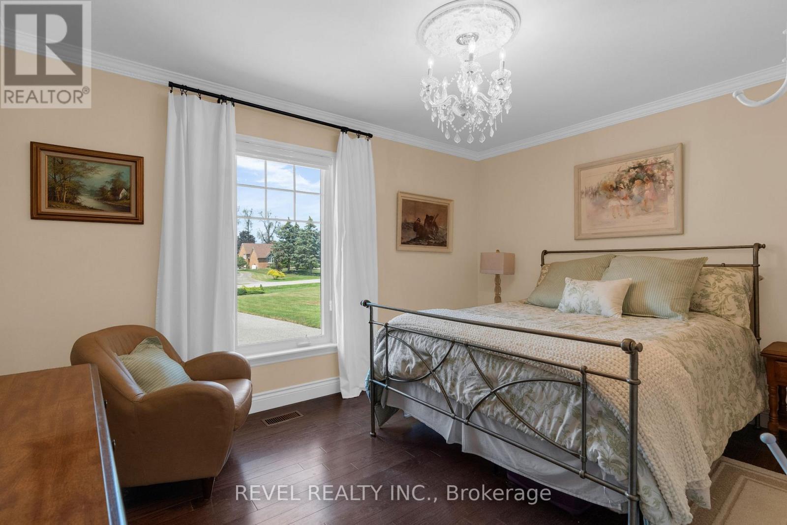 153 BAYSHORE DRIVE - 24