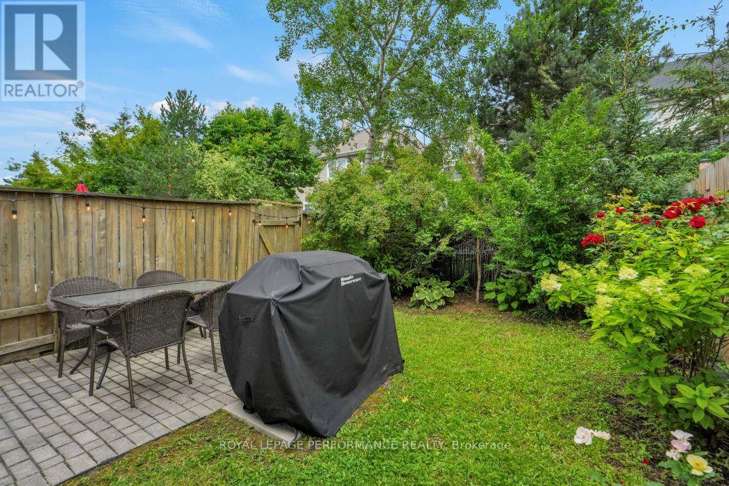 152 PURPLE FINCH CRESCENT - 32
