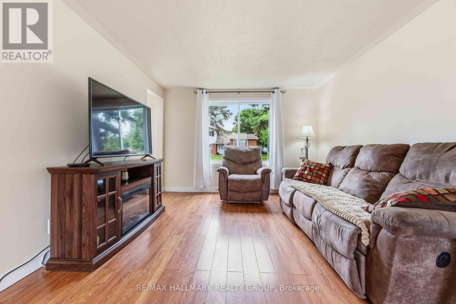 #B 1506 BEAVERPOND DRIVE N - 5