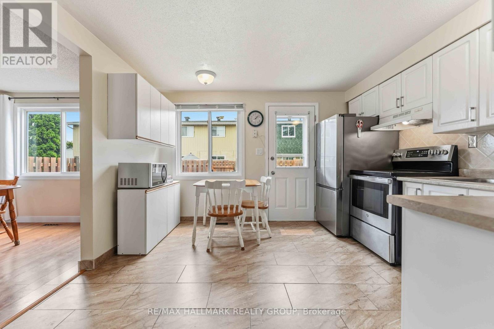 #B 1506 BEAVERPOND DRIVE N - 9