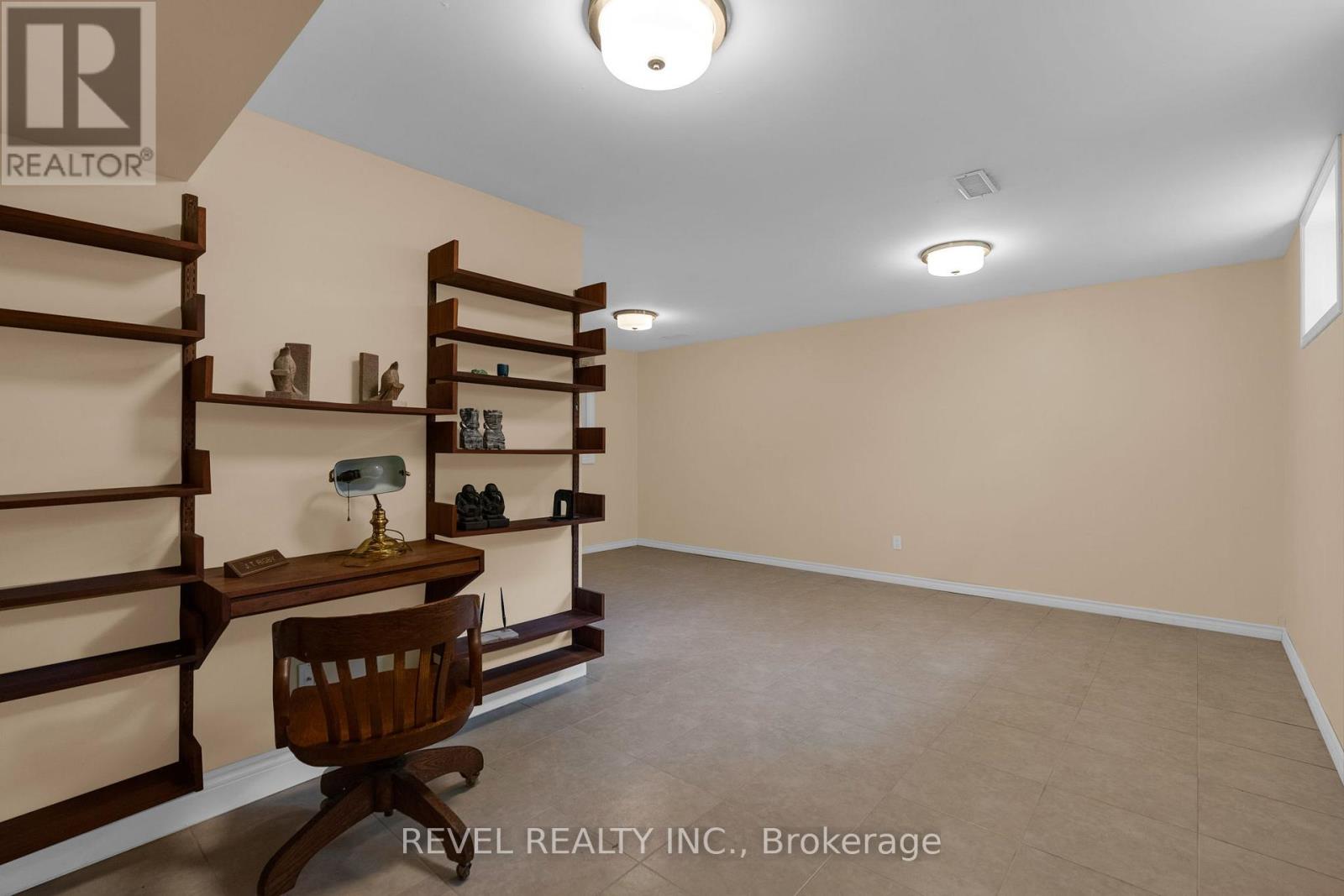 153 BAYSHORE DRIVE - 29