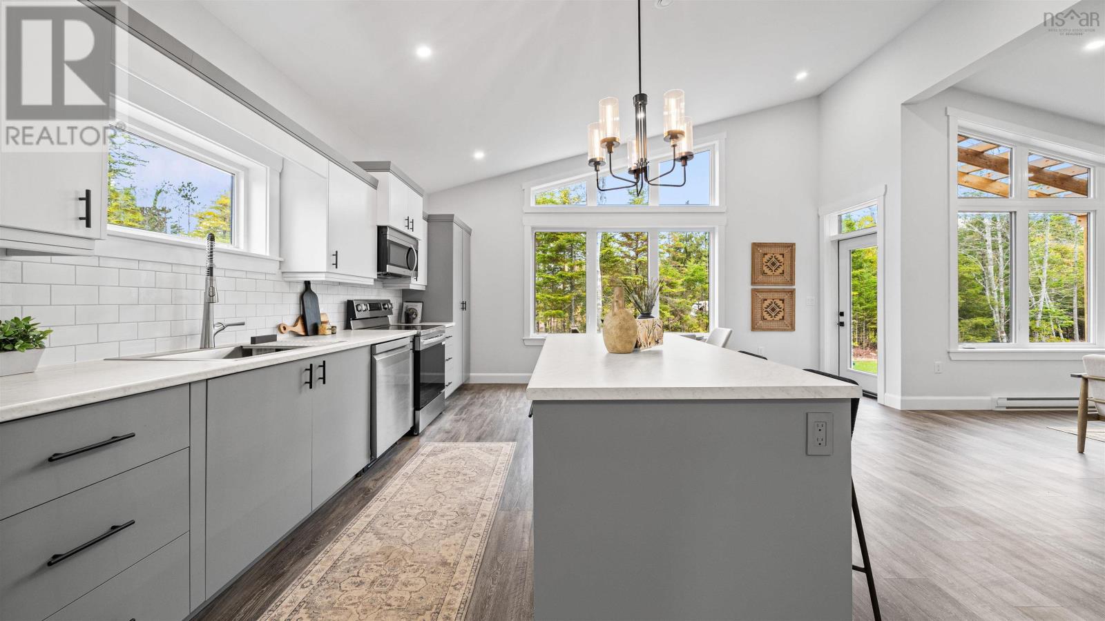 72 Chisholm Road - 12