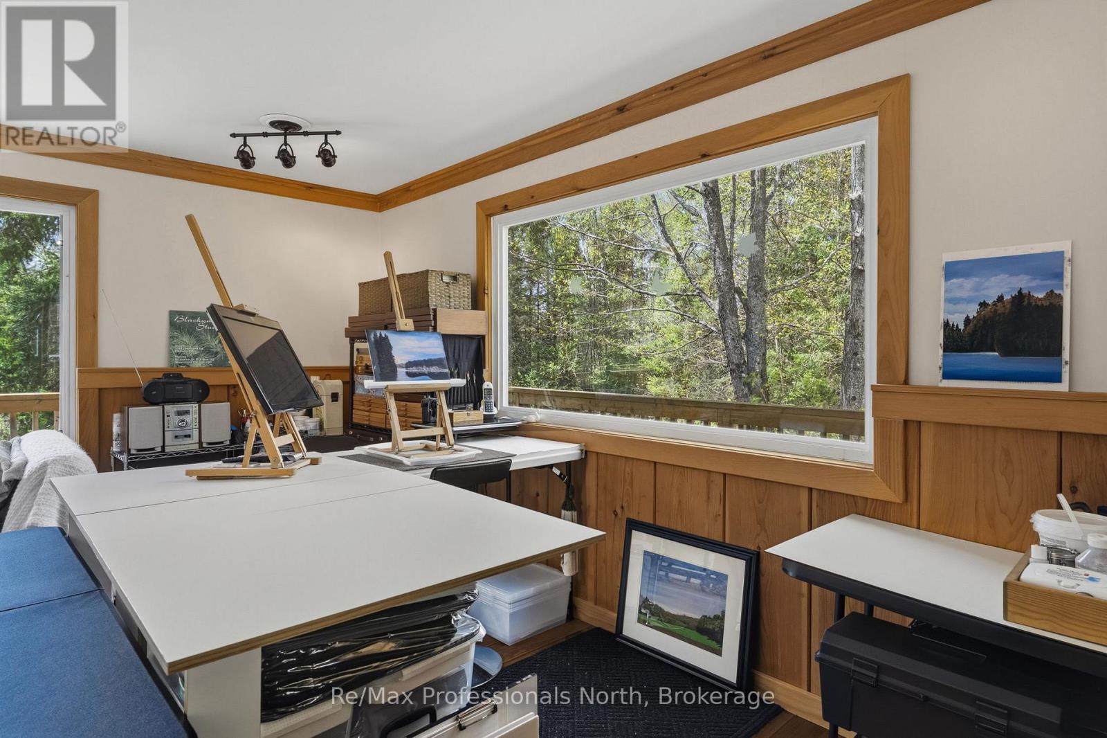 3569 CHETWYND ROAD - 31