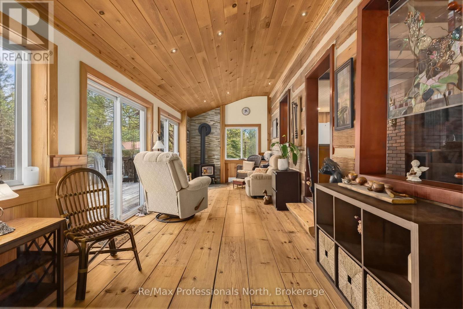 3569 CHETWYND ROAD - 4