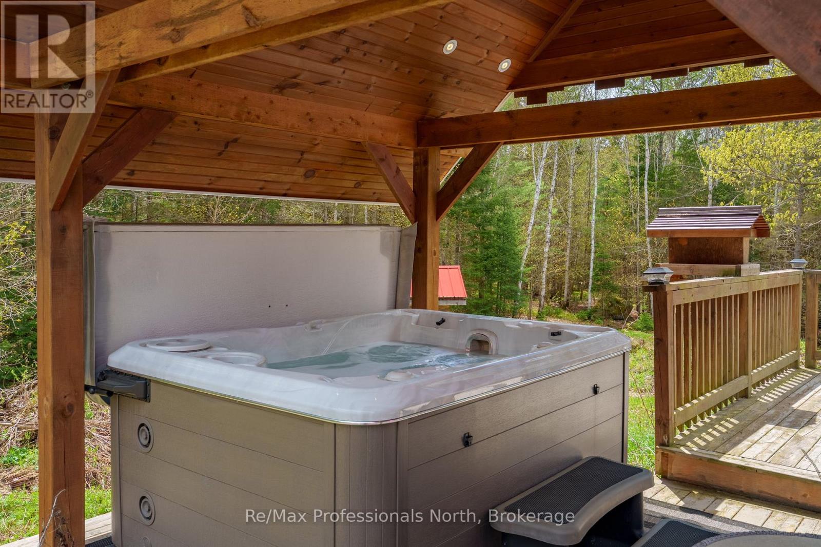 3569 CHETWYND ROAD - 42