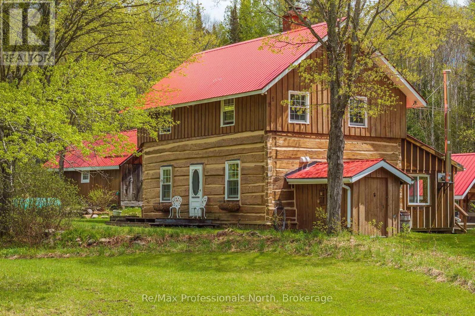 3569 CHETWYND ROAD - 46