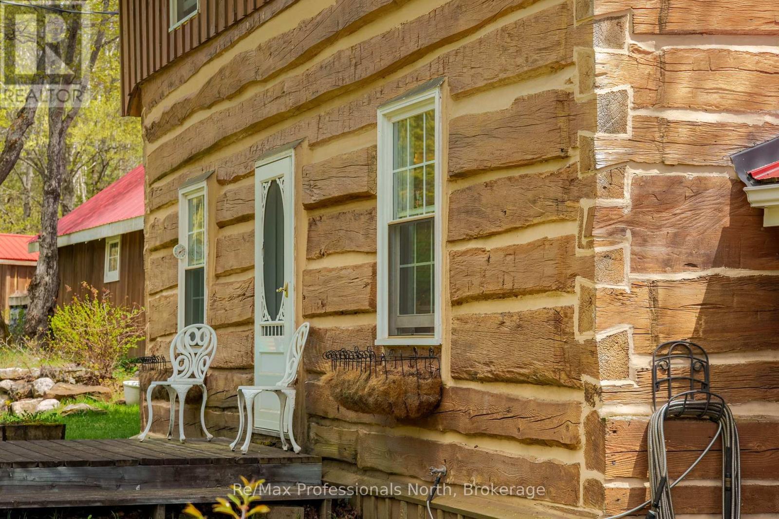 3569 CHETWYND ROAD - 47