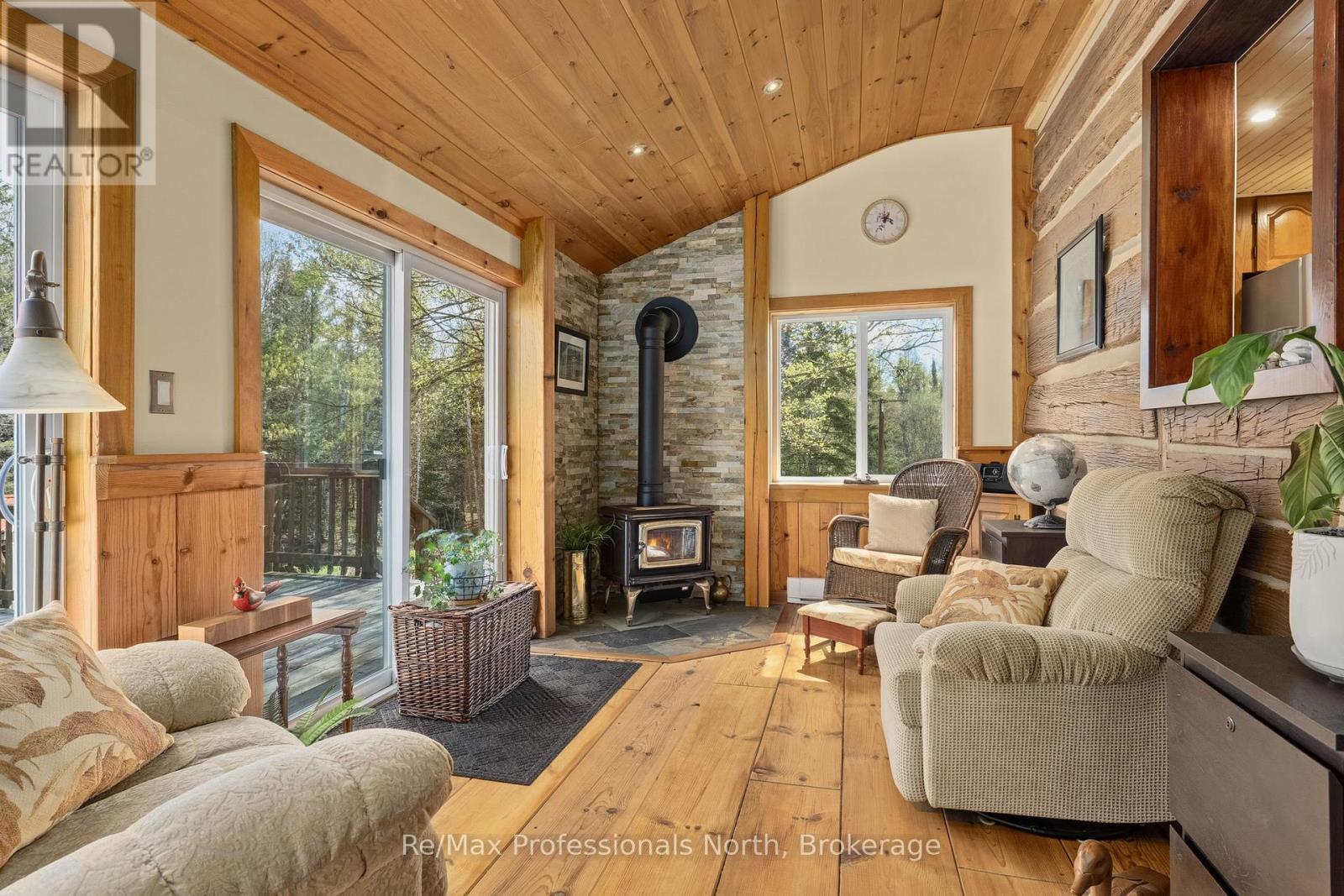 3569 CHETWYND ROAD - 5