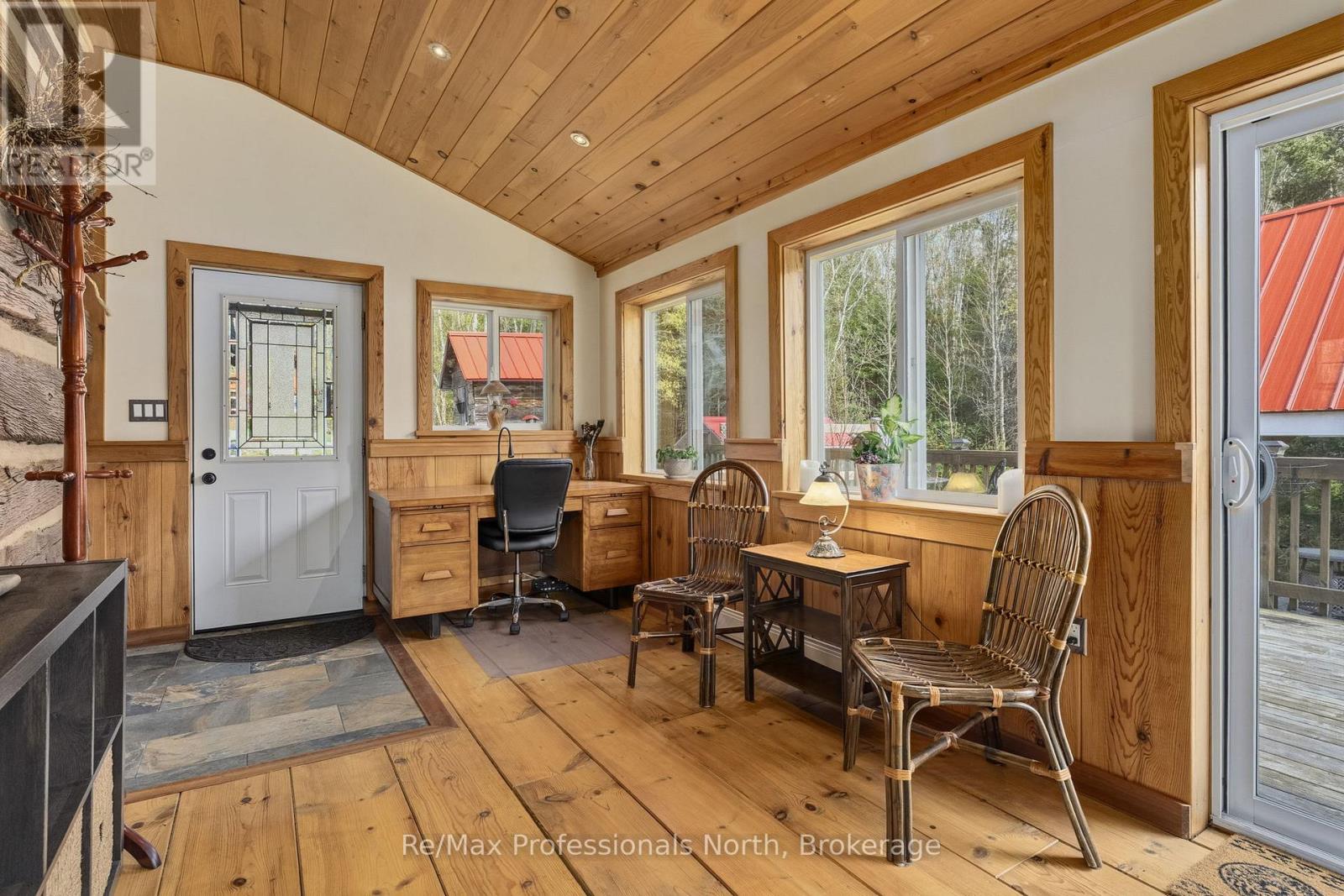 3569 CHETWYND ROAD - 7