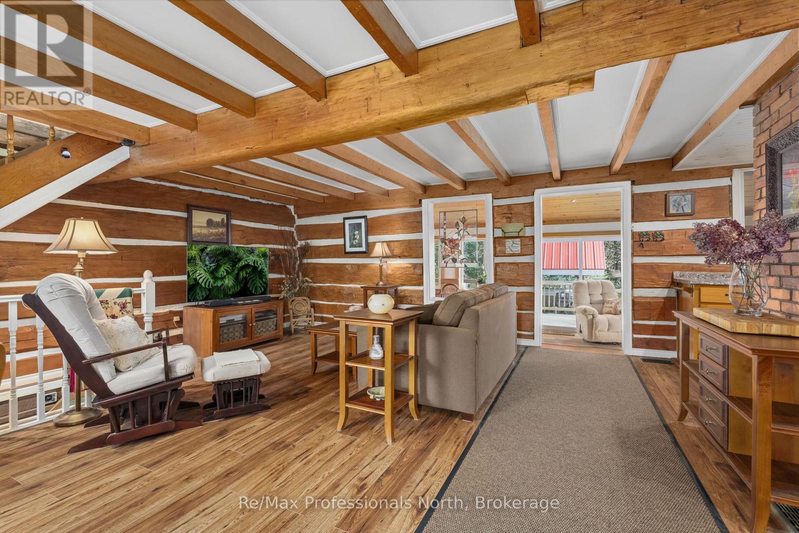 3569 CHETWYND ROAD - 8