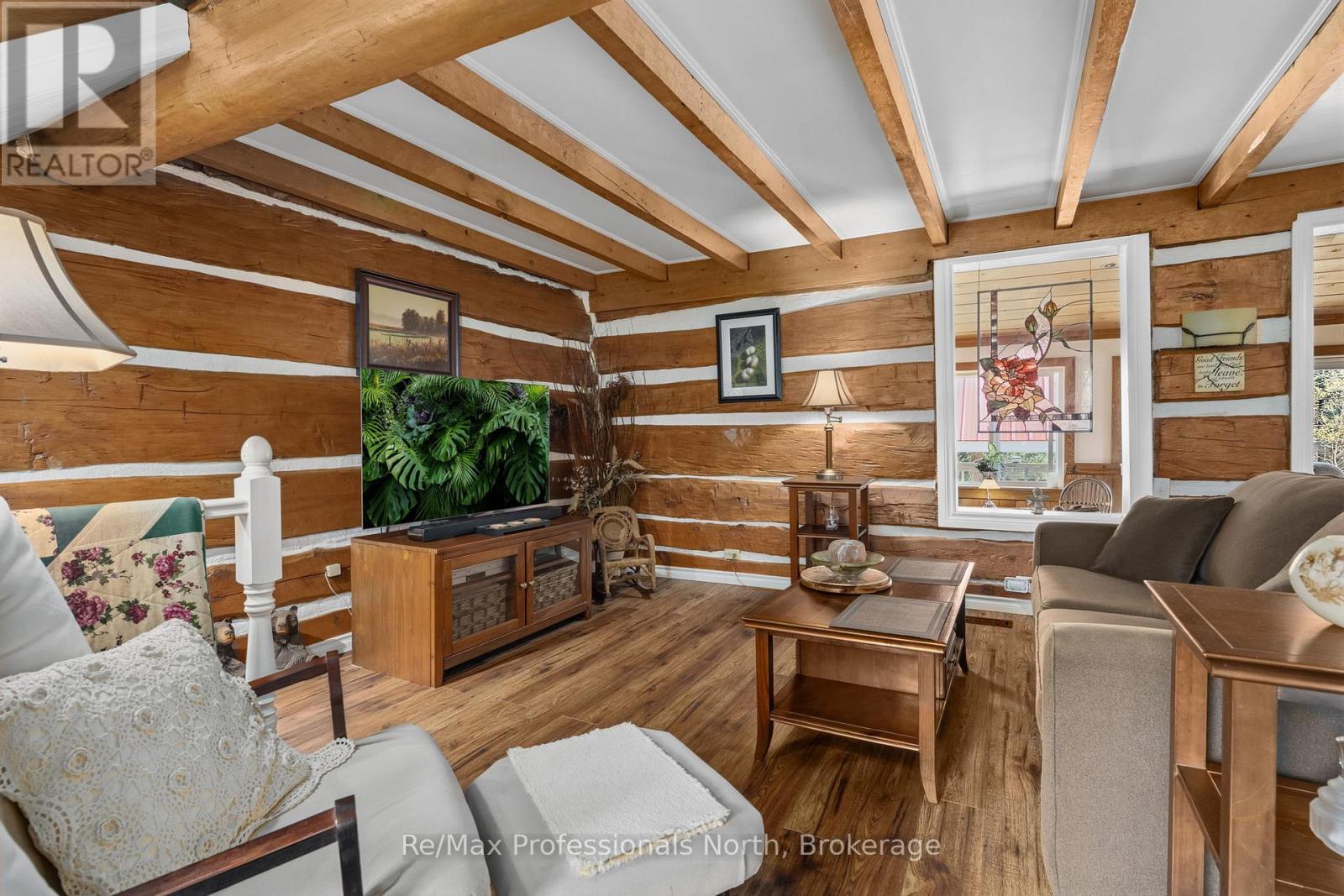 3569 CHETWYND ROAD - 9