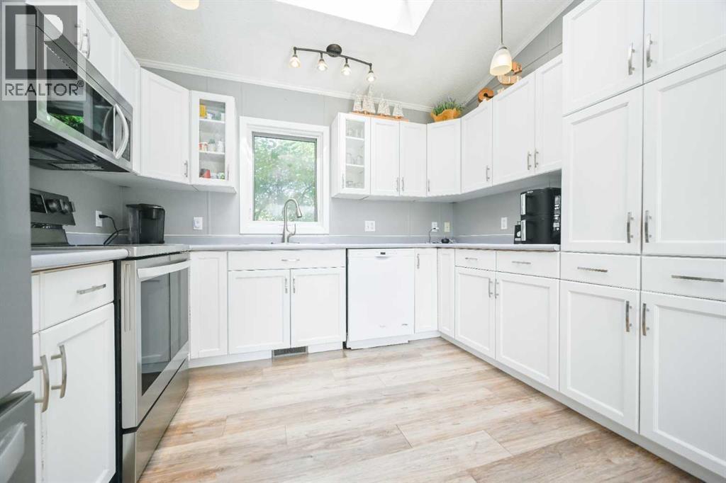712003 Range Road 64 - 8