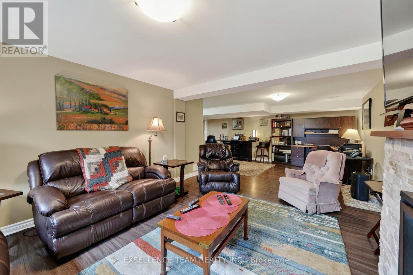 1159 MONTREAL ROAD - 23