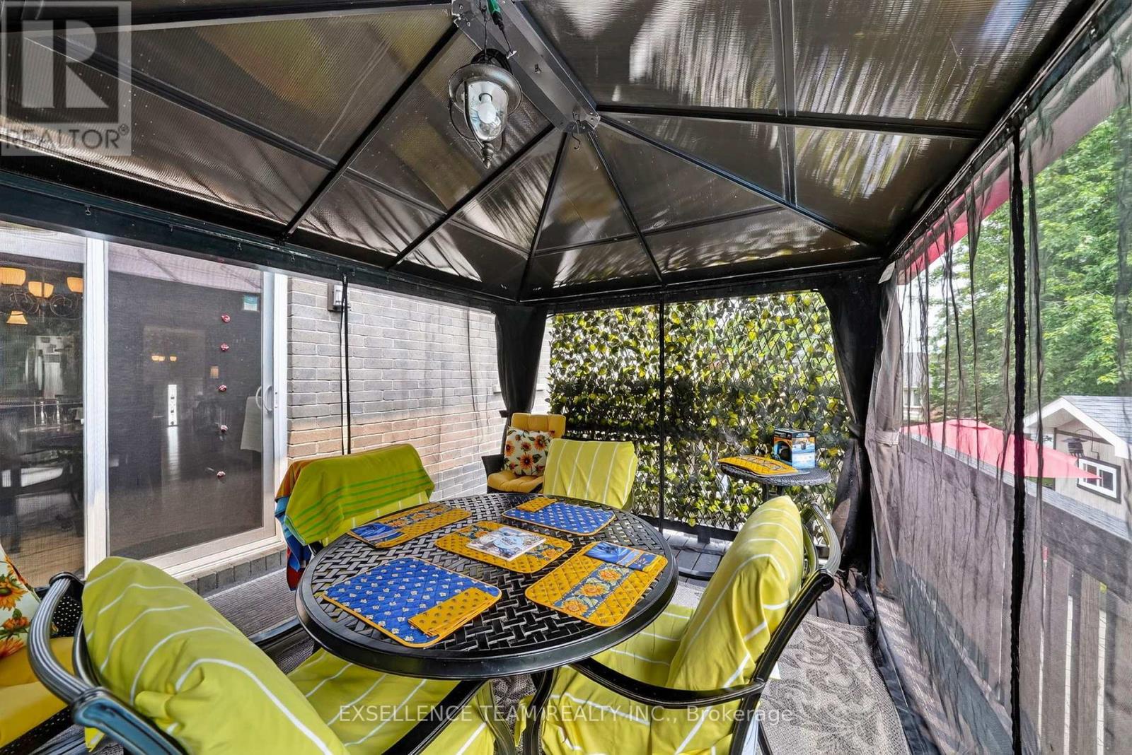 1159 MONTREAL ROAD - 31