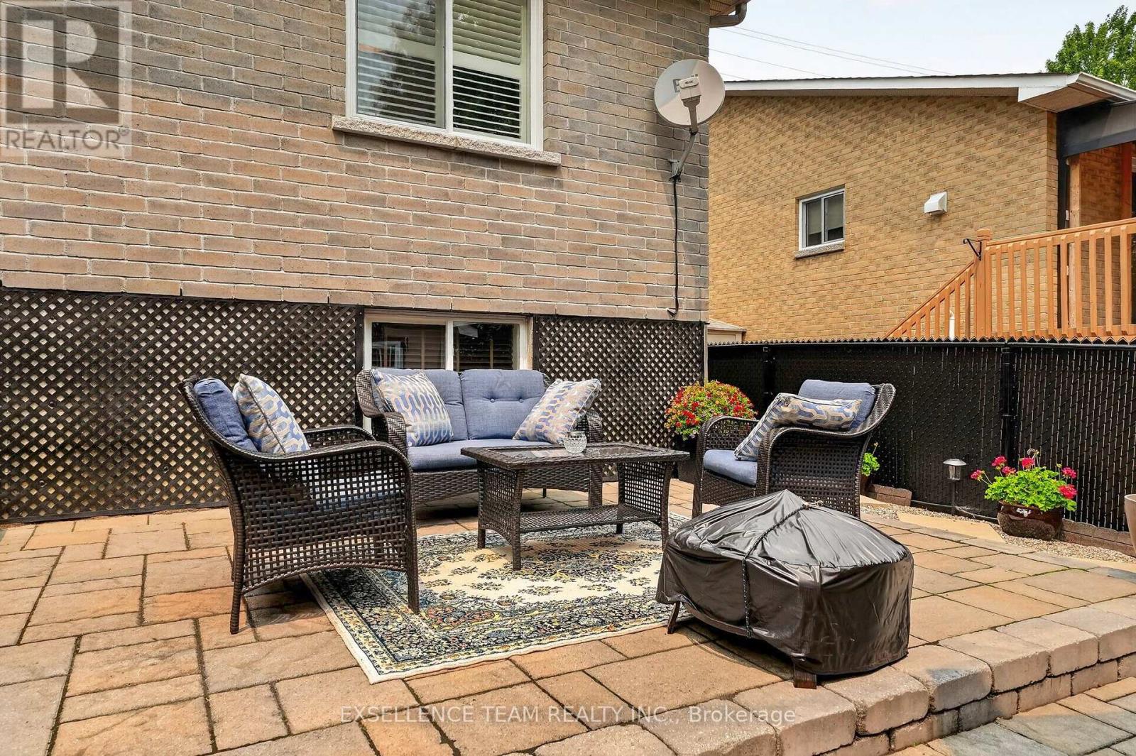 1159 MONTREAL ROAD - 33