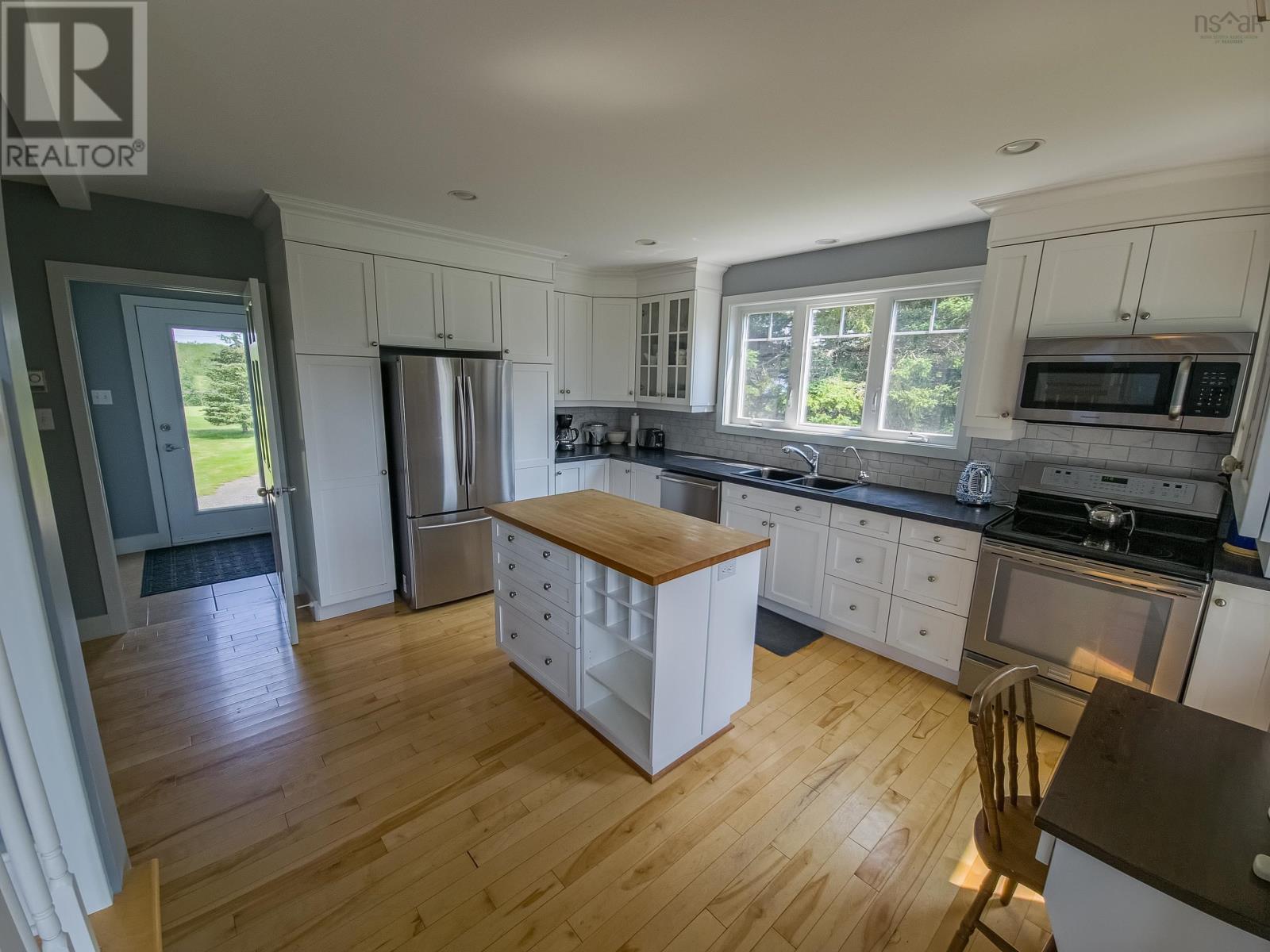 #63 REEVES ROAD, GLEN ROAD, N.S. - 9