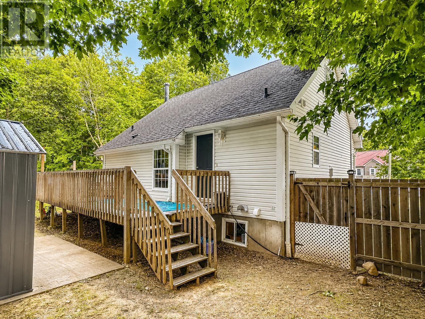 30 Pleasant Street - 22