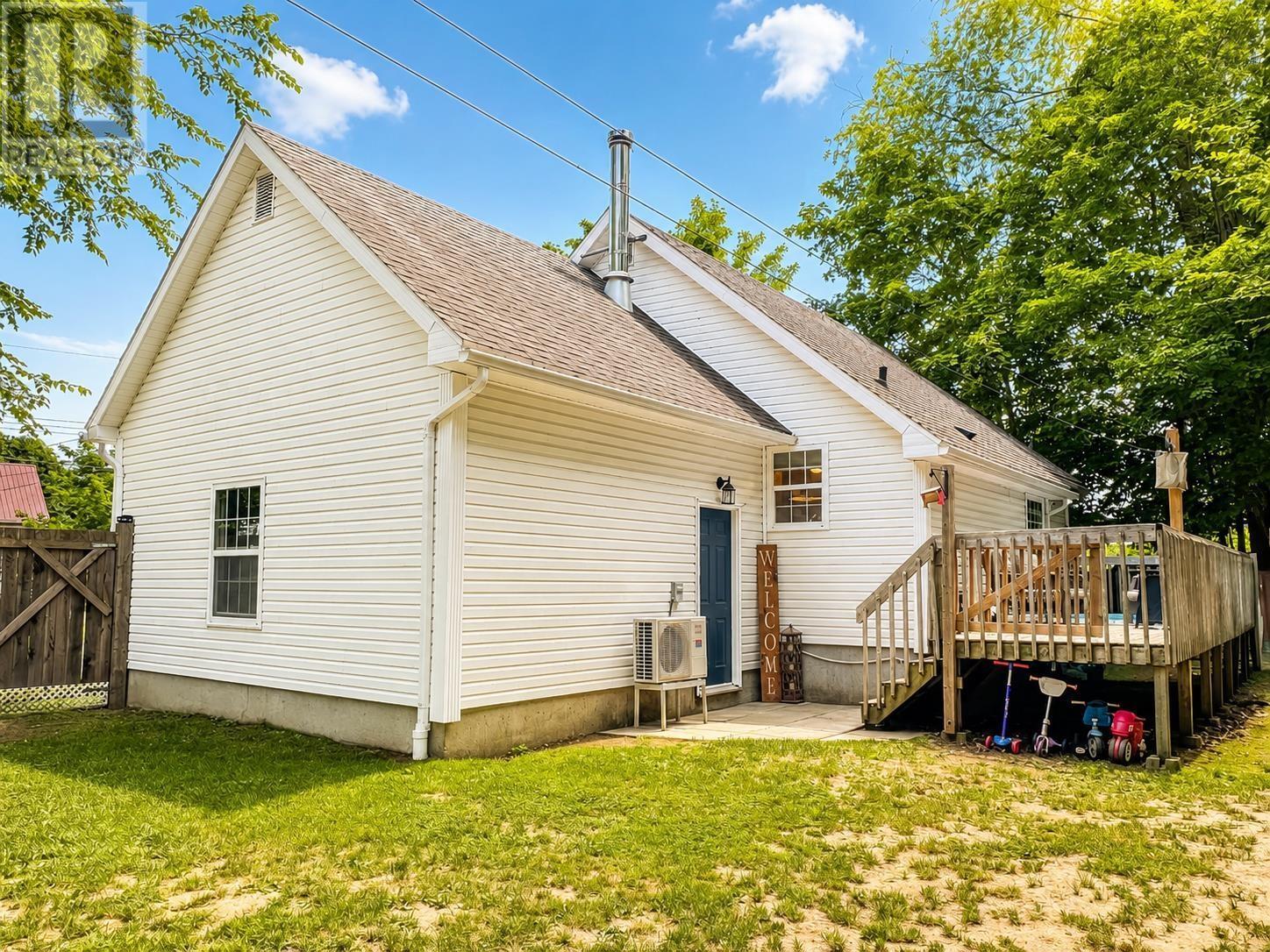 30 Pleasant Street - 27
