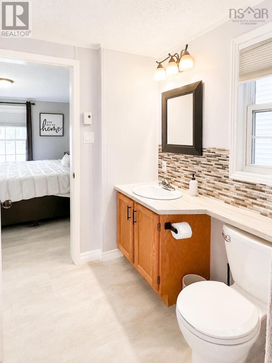 30 Pleasant Street - 14