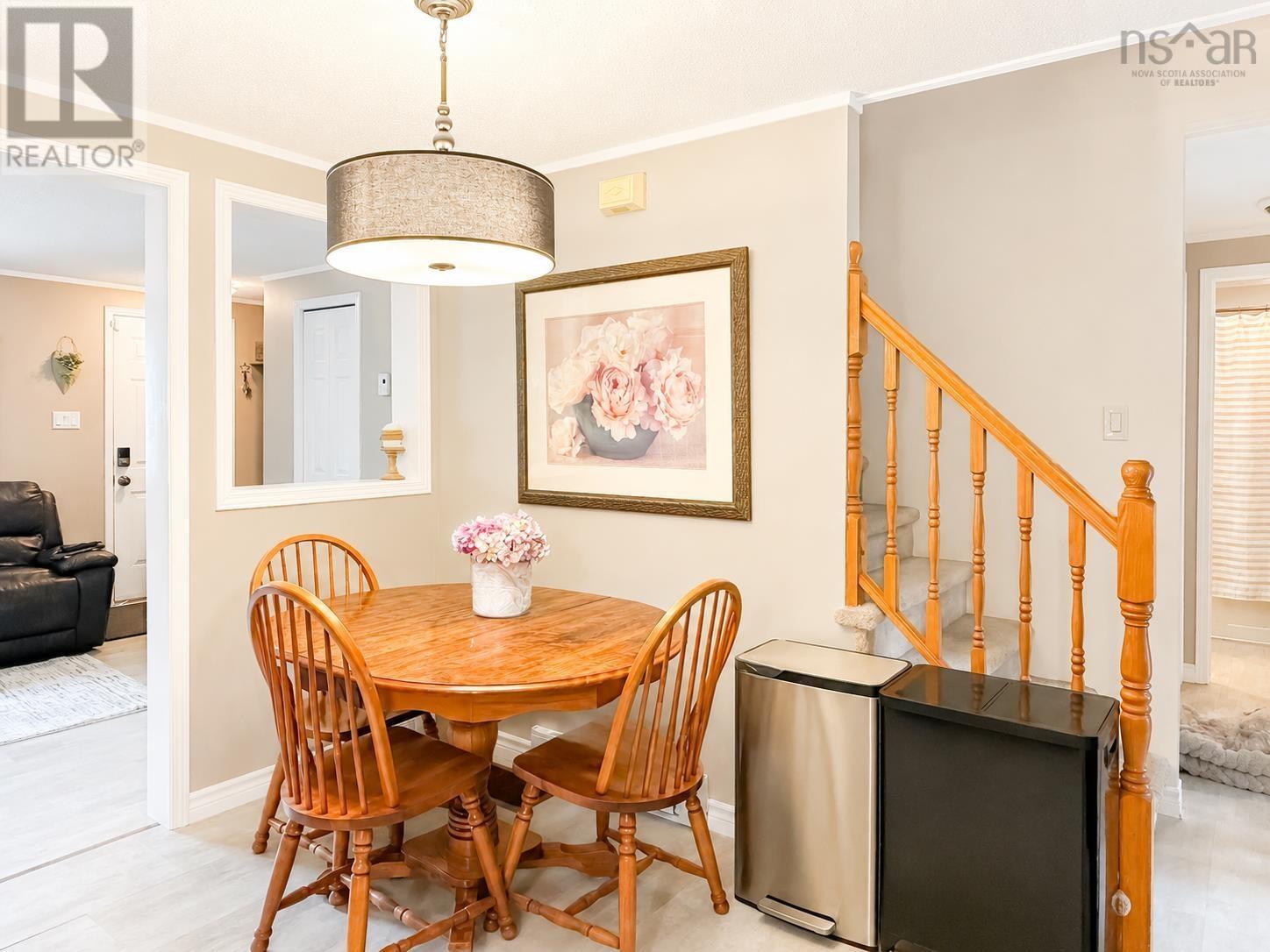 30 Pleasant Street - 6