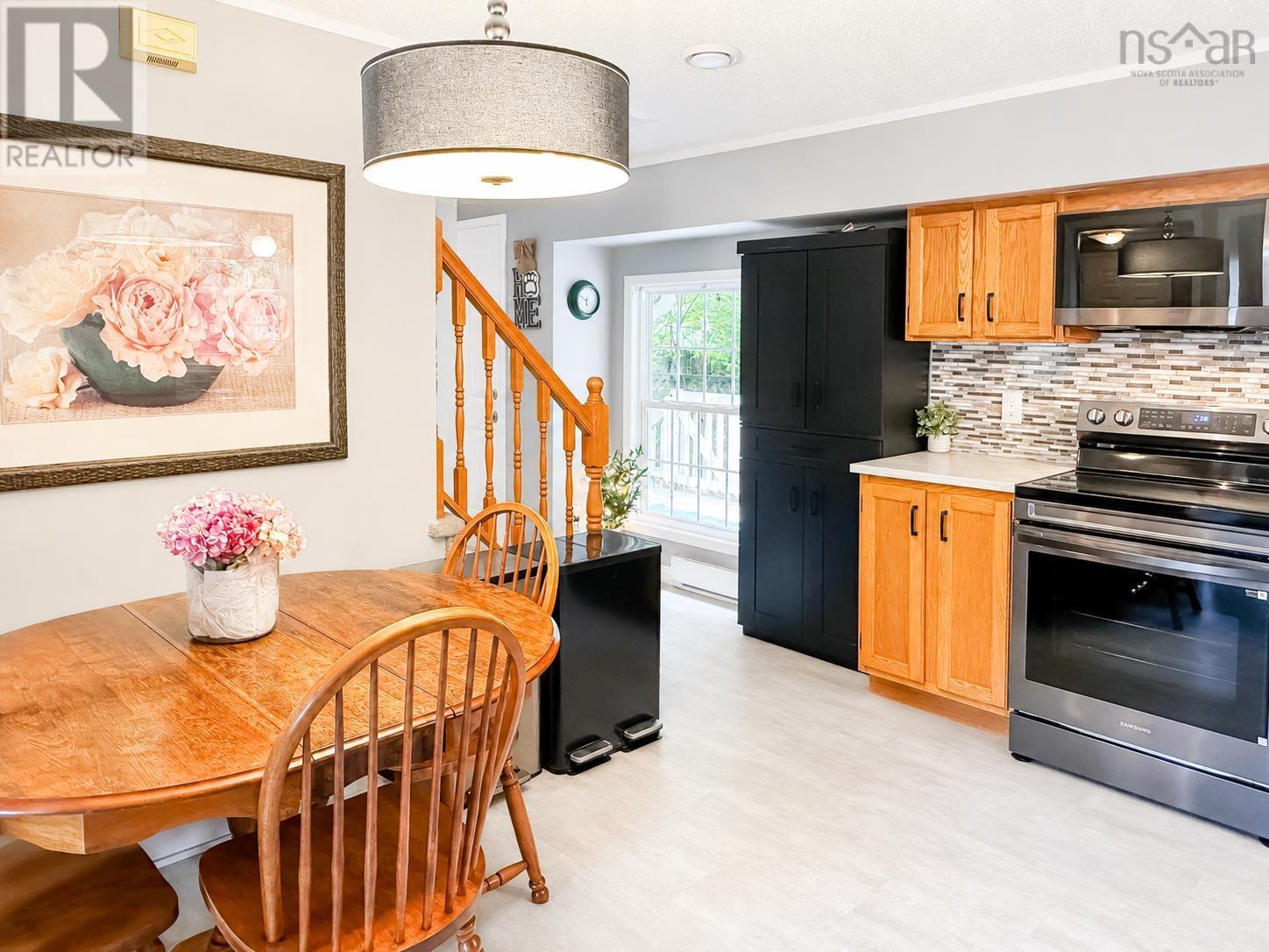 30 Pleasant Street - 5