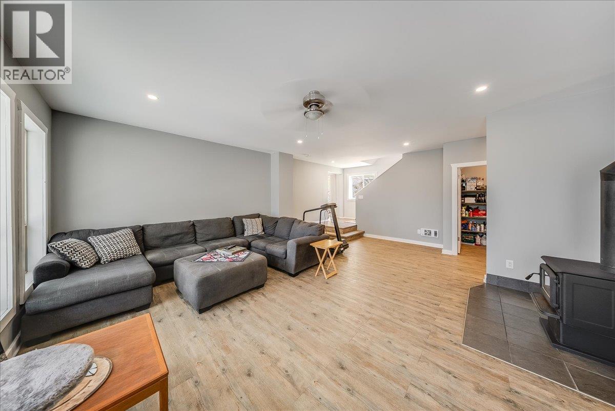 591 Baerg Road - 27