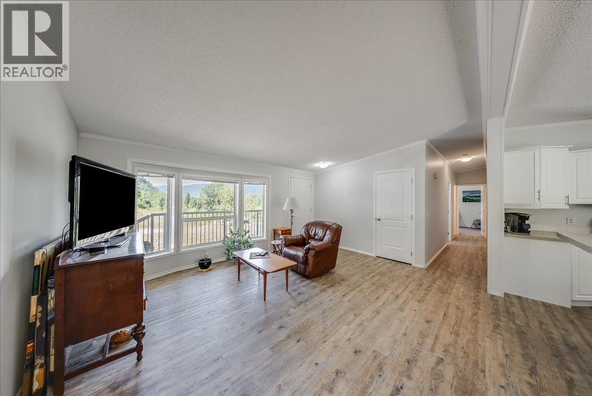 591 Baerg Road - 16