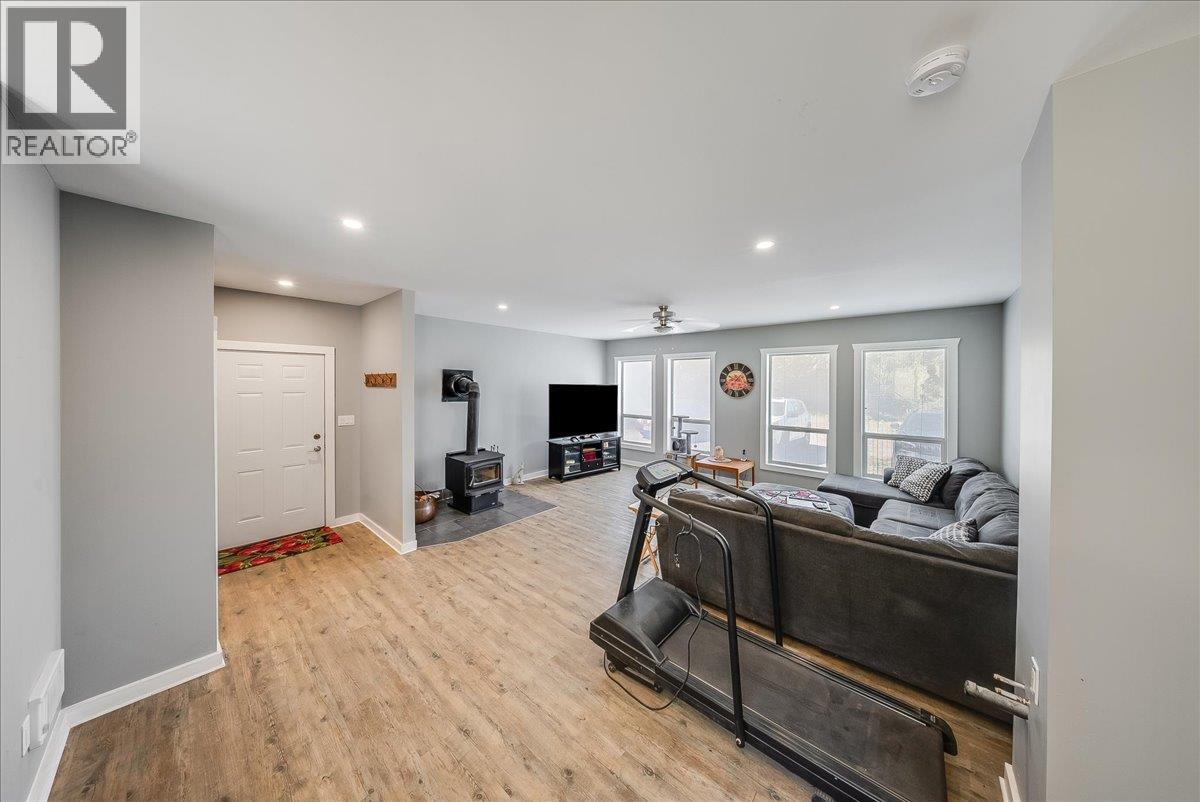 591 Baerg Road - 25