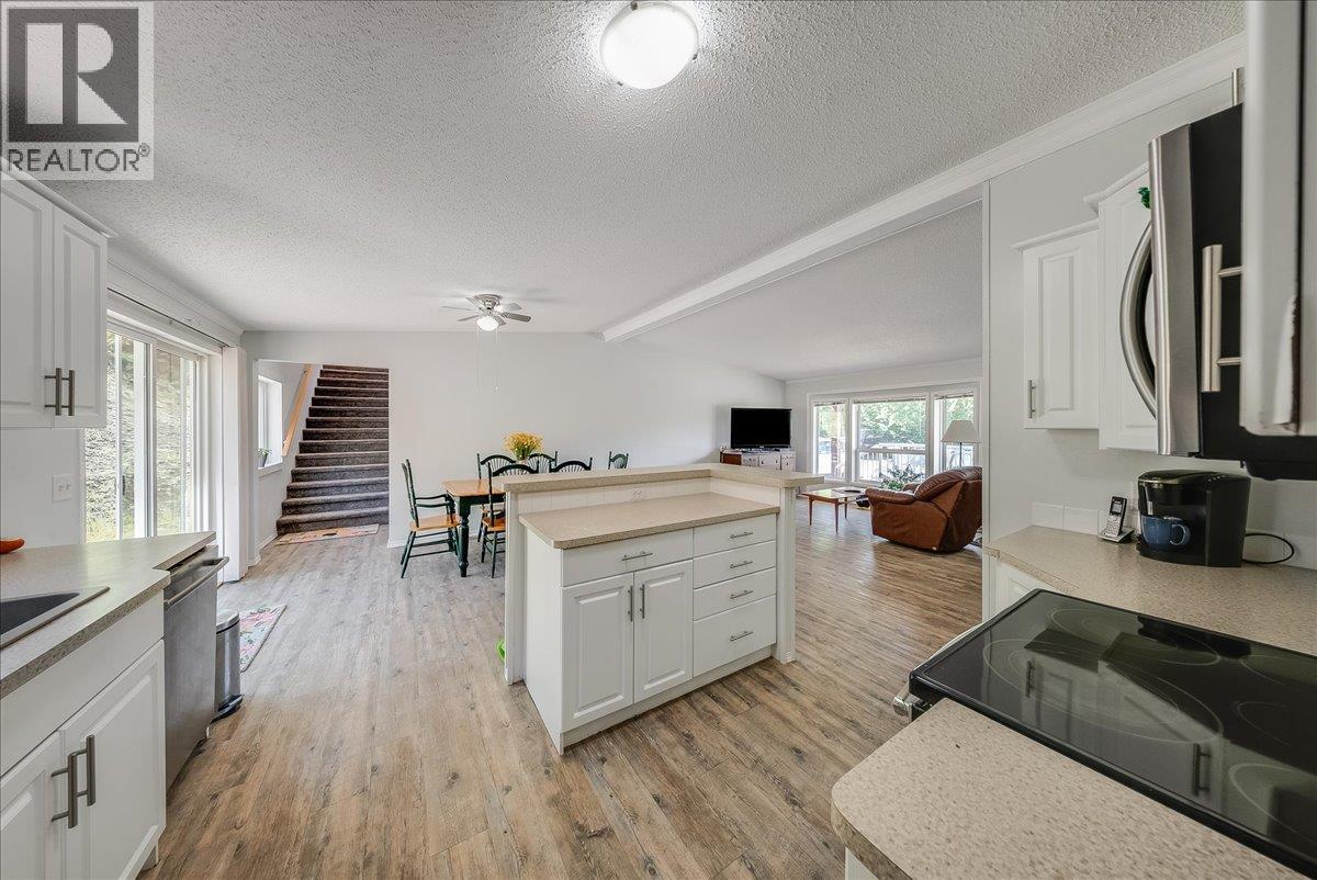 591 Baerg Road - 7
