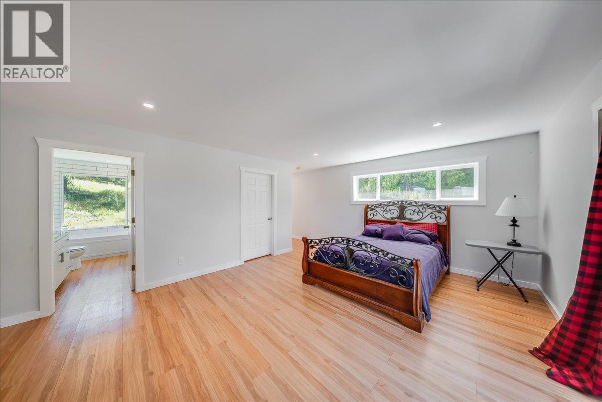 591 Baerg Road - 24