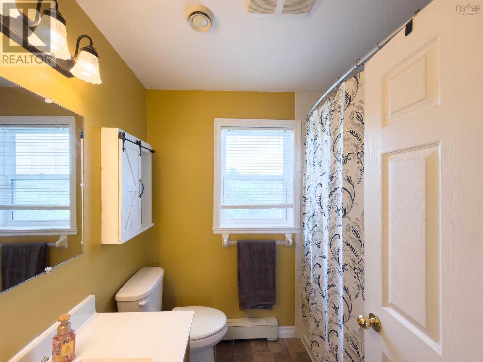 28 Hillview Drive - 24