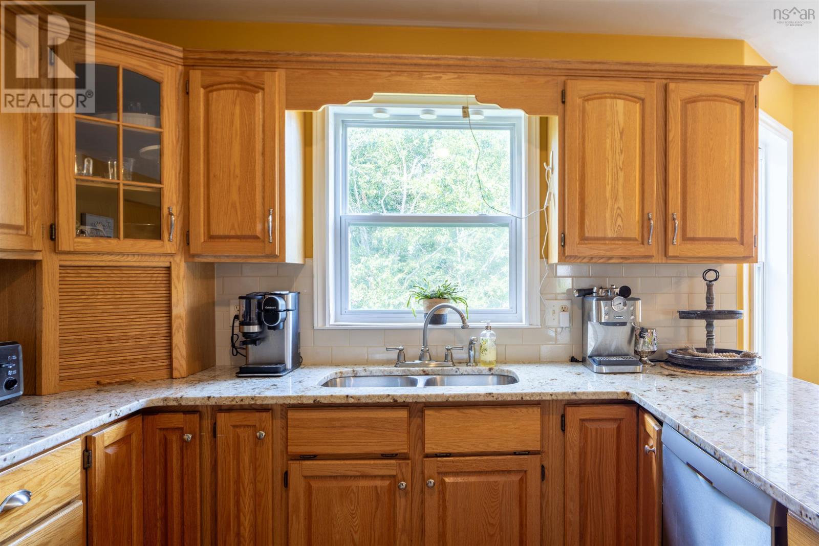 28 Hillview Drive - 6