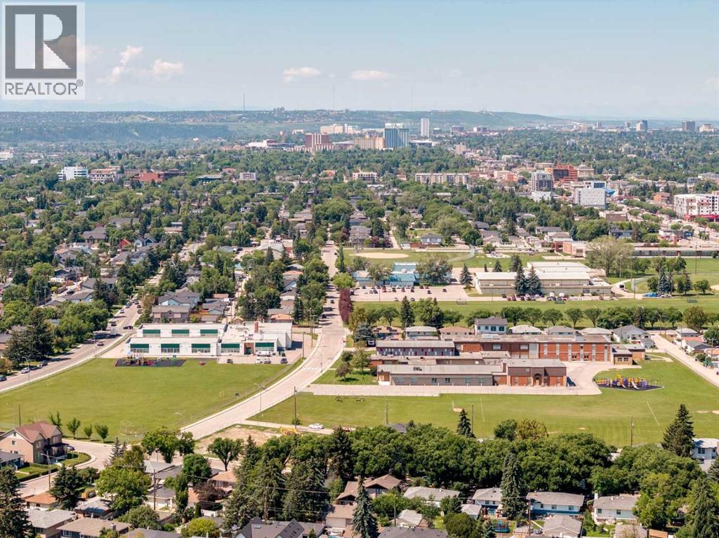 1219 Renfrew Drive NE - 43