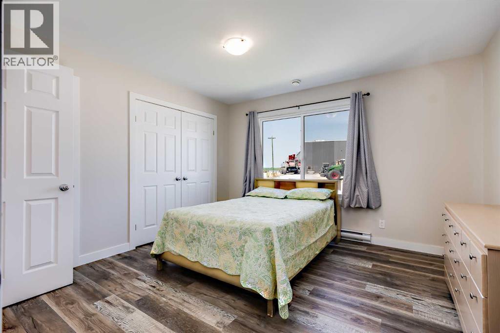 7 Trochu Avenue - 13