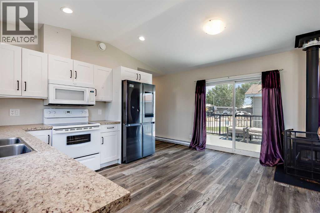 7 Trochu Avenue - 10