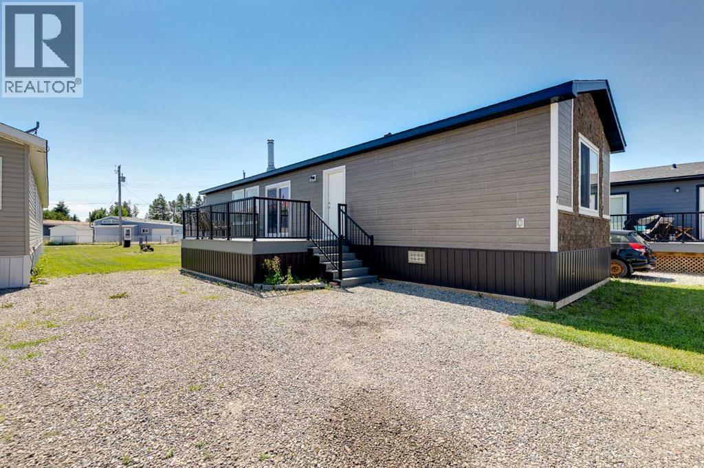 7 Trochu Avenue - 1
