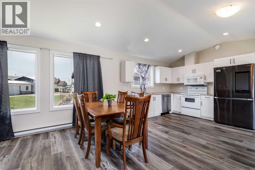 7 Trochu Avenue - 7