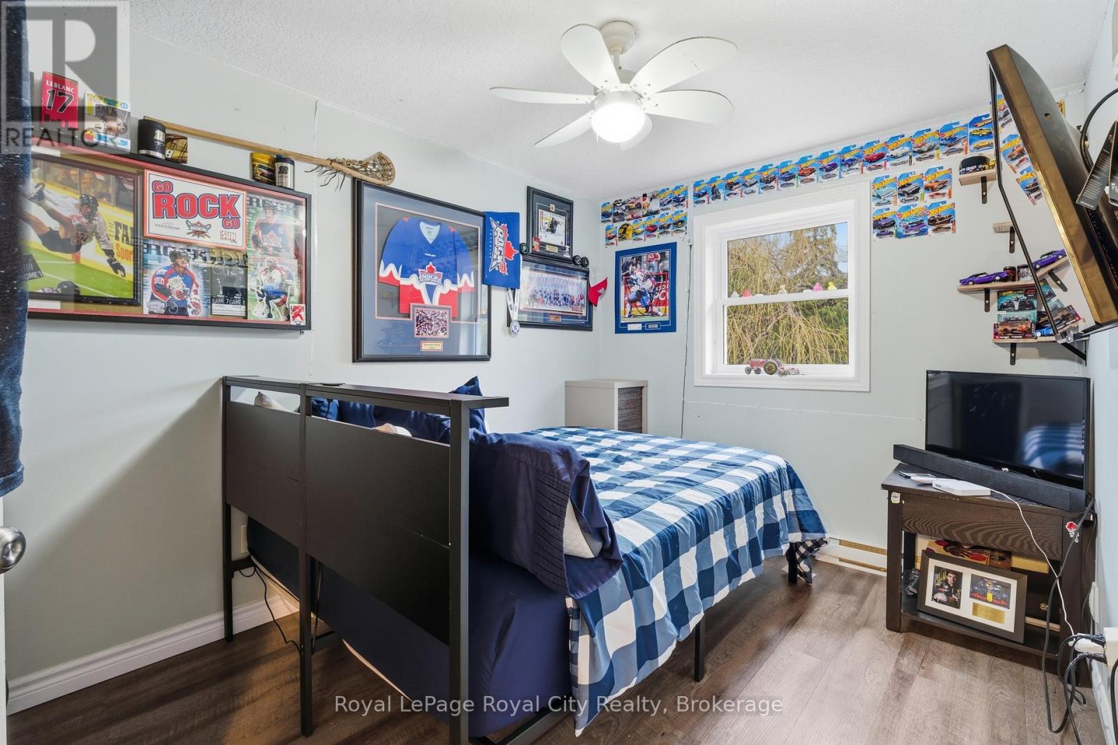 #13 320 ALMA STREET - 14