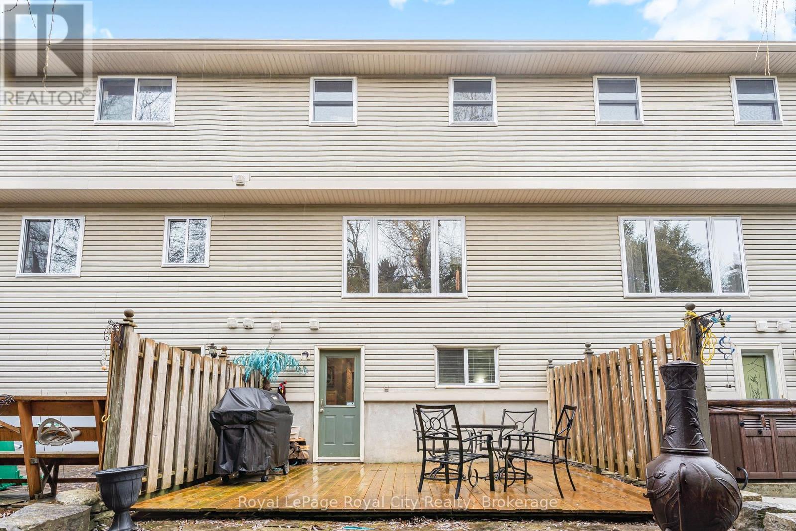 #13 320 ALMA STREET - 25