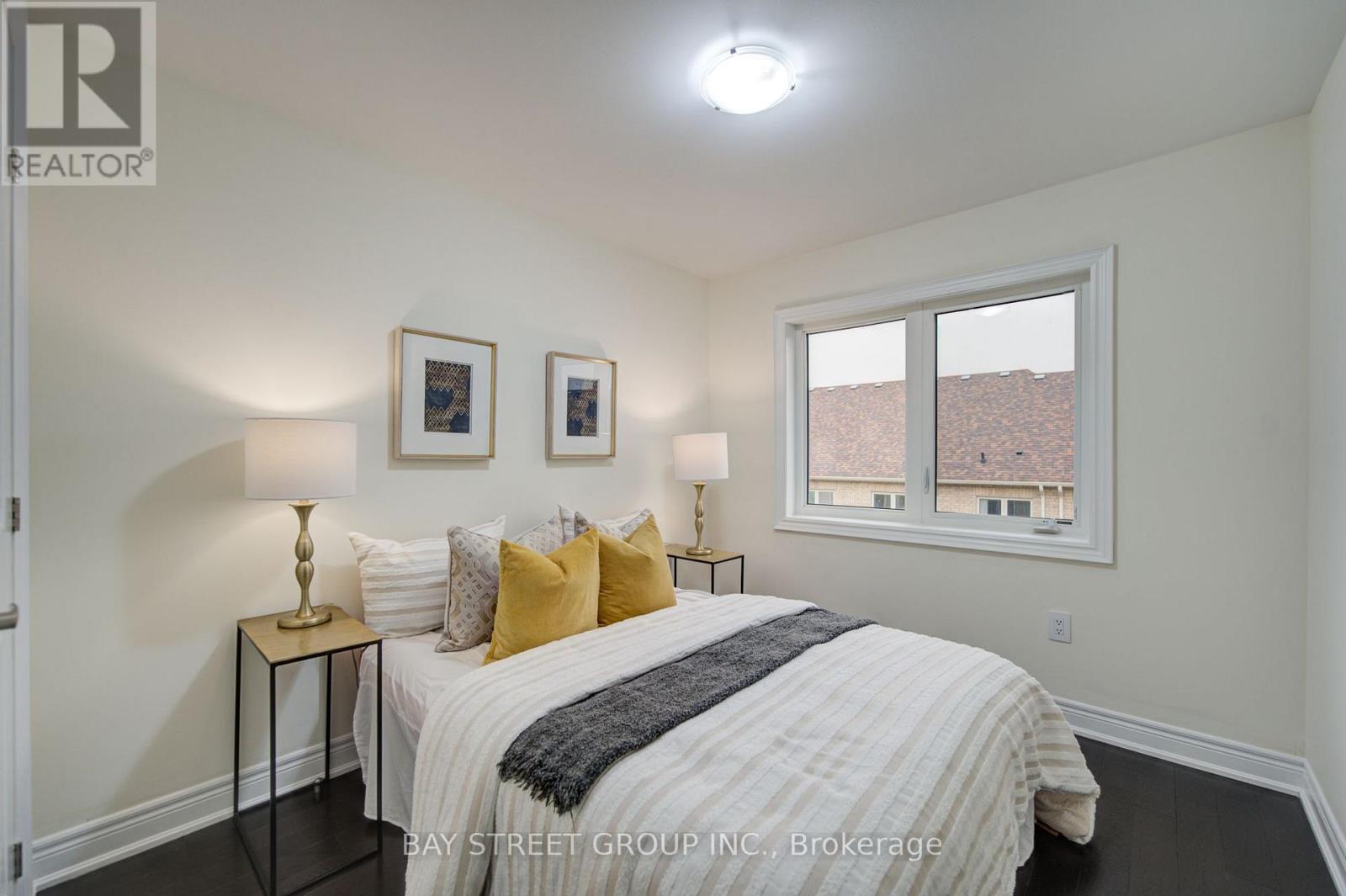 113 DRIZZEL CRESCENT - 33