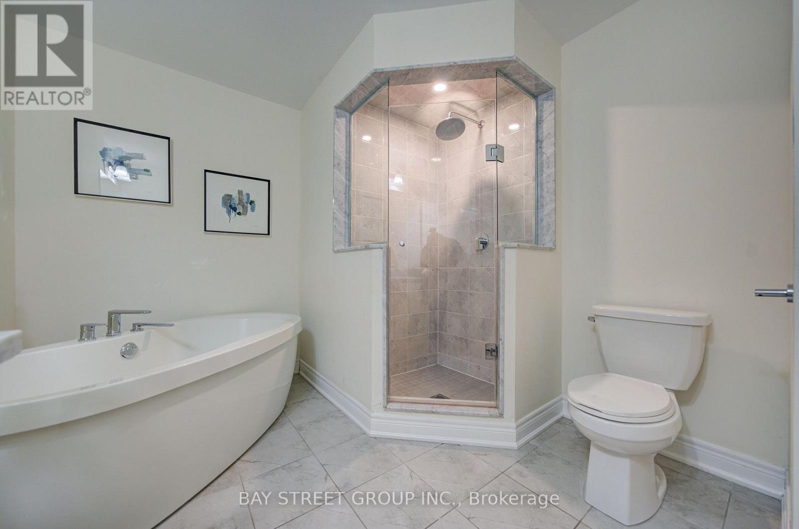 113 DRIZZEL CRESCENT - 37