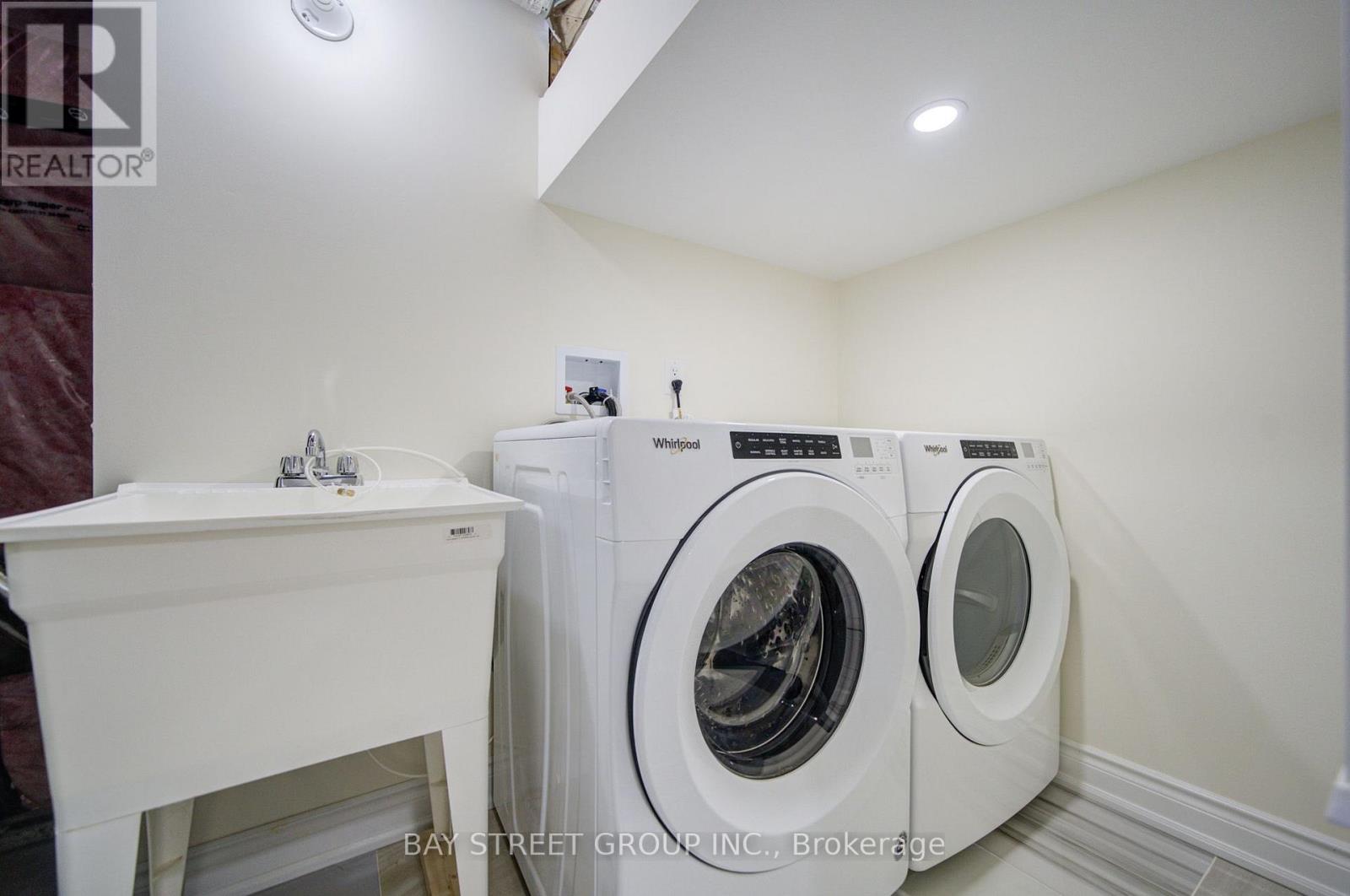 113 DRIZZEL CRESCENT - 44