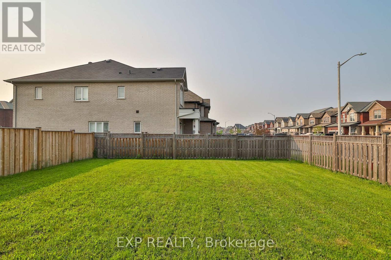 1487 FARROW CRES CRESCENT - 35