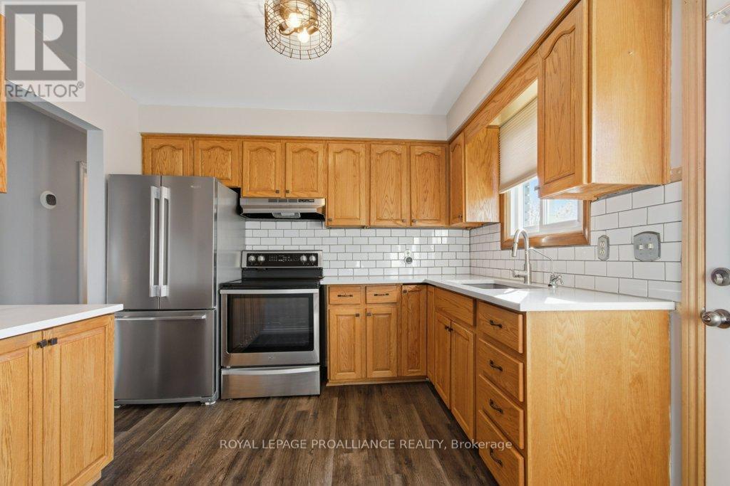 4 O'NEIL CRESCENT - 10